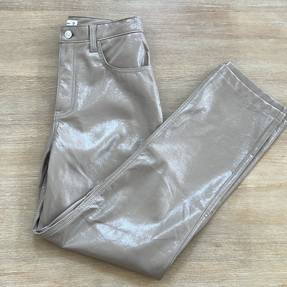 Abercrombie & Fitch 90’s Straight Ultra High Rise Curve Vegan Patent 28 6s 26 2s - Picture 3 of 12
